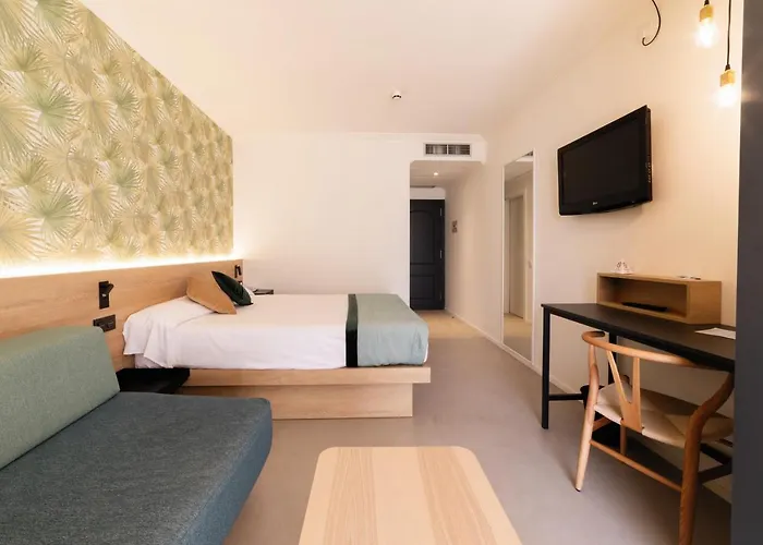 Otel Pineda 4*
