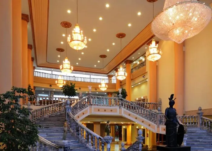 Otel Pineda
